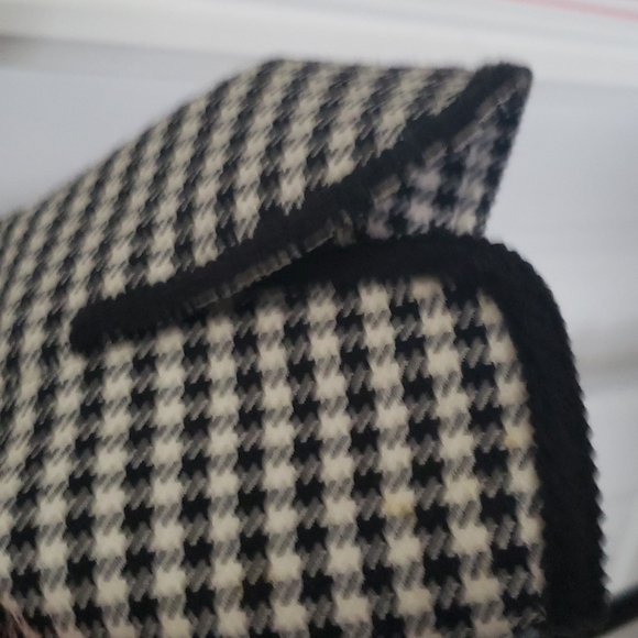 Tahari Arthur S. LEVINE Houndstooth Blazer - Picture 4 of 6